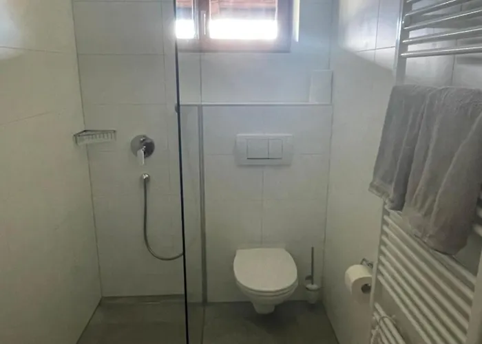 Peer * インスブルック